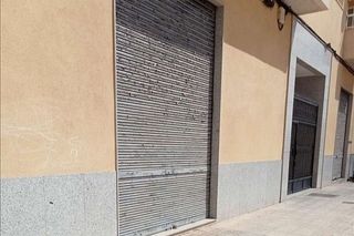 Local comercial en venta en Novelda