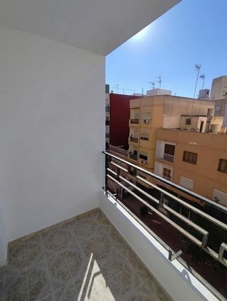 Piso en venta en Ciudad Jardín - Tagarete - El Zapillo en Almería