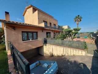 Chalet en venta en Sant Esteve Sesrovires