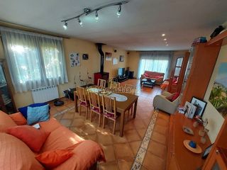 Chalet en venta en Sant Esteve Sesrovires