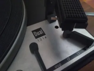 Tocadiscos Bettor EF-46