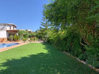 Chalet en venta en Álora