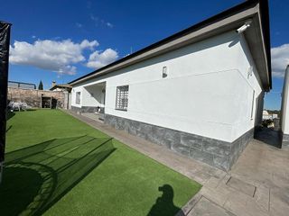 Chalet en venta en Montequinto en Dos Hermanas