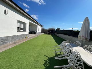 Chalet en venta en Montequinto en Dos Hermanas