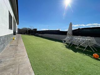 Chalet en venta en Montequinto en Dos Hermanas