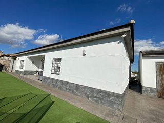 Chalet en venta en Montequinto en Dos Hermanas