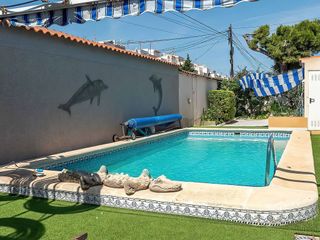 Chalet en venta en Nueva Torrevieja - Aguas Nuevas en Torrevieja