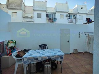 Casa adosada en venta en Lepe ciudad en Lepe