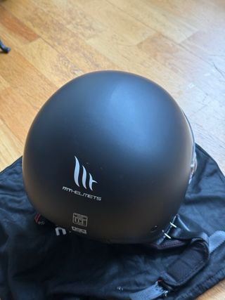 Casco MT HELMETS Negro con Visera