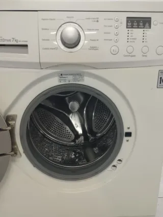 LAVADORA LG Direct Drive 7kg