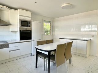 Casa pareada en alquiler en Piovera - Conde Orgaz en Madrid