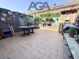 Casa adosada en venta en Montigalà -Sant Crist en Badalona