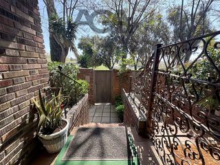 Casa adosada en venta en Montigalà -Sant Crist en Badalona