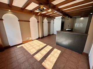 Local comercial en alquiler en Núcleo Urbano en Chiclana de la Frontera