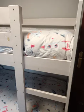 Litera madera blanca + colchones Muebles Lufe