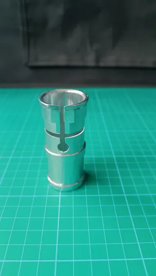 Casquillo tija sillín Giant