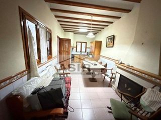 Casa adosada en venta en Benifaió