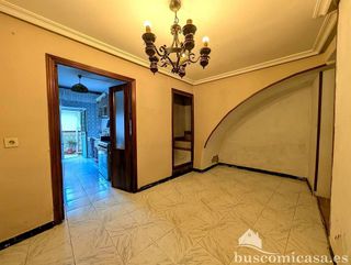 Chalet en venta en Linares