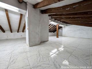 Chalet en venta en Linares