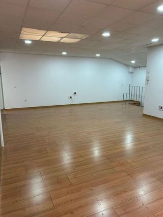 Nave industrial en venta en Centro - Doña Mercedes en Dos Hermanas