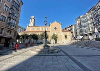 Local comercial en venta en Puerto Chico en Santander