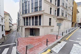 Local comercial en venta en Puerto Chico en Santander