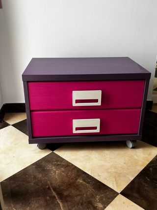 Litera con escaleras y cajones,escritorio y mesita