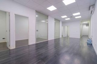 Oficina en venta en Carranque - Haza Cuevas en Málaga