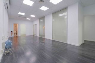 Oficina en venta en Carranque - Haza Cuevas en Málaga