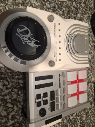 Set de musica 2 Guitarras y 1 tabla DJ's juguetes