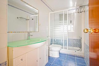 Piso en venta en Colores - Entreparques en Sevilla