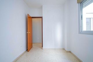 Piso en venta en Colores - Entreparques en Sevilla