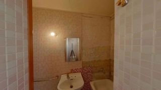 Piso en venta en Fondo en Santa Coloma de Gramanet