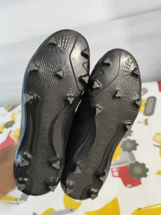 Botas de fútbol Adidas Predator niño talla 34