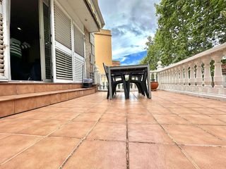 Casa pareada en venta en Singuerlín - Can Franquesa - Les Oliveres en Santa Coloma de Gramanet