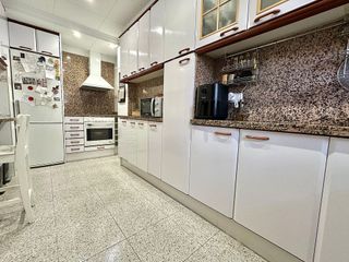 Casa pareada en venta en Singuerlín - Can Franquesa - Les Oliveres en Santa Coloma de Gramanet