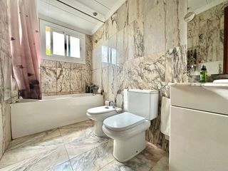 Casa pareada en venta en Singuerlín - Can Franquesa - Les Oliveres en Santa Coloma de Gramanet