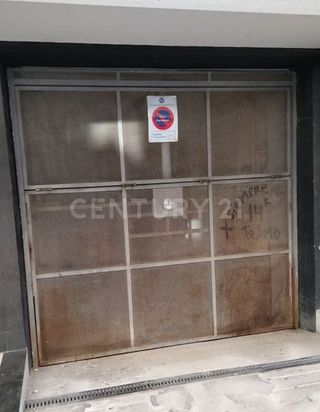 Garaje en venta en San Roc - El Remei en Badalona