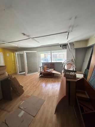 Local comercial en venta en Centre - Colomeres - Rambles en Gavà
