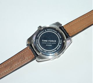 Reloj Time Force Negro y Plateado