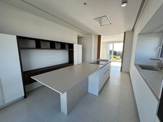 Dúplex en alquiler en Prado de Somosaguas en Pozuelo de Alarcón