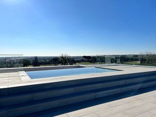 Dúplex en alquiler en Prado de Somosaguas en Pozuelo de Alarcón