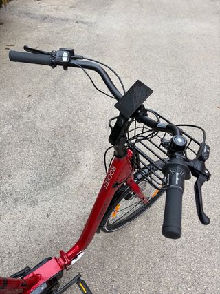 Triciclo Eléctrico Monty Rojo