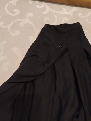 Minifalda negra plisada