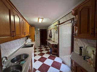 Casa adosada en venta en Carolina (La)