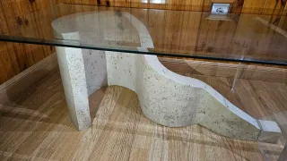 Mesa de centro cristal y piedra beige