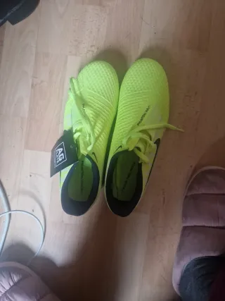 Zapatos de fútbol Nike Talla 38.5