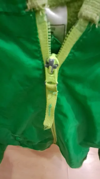 Chubasquero Decathlon Verde 6/8 años