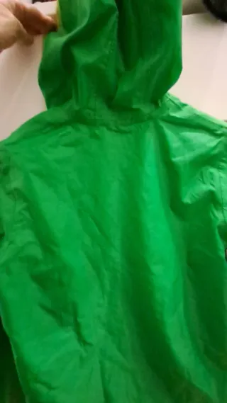 Chubasquero Decathlon Verde 6/8 años