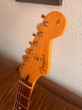 Fender Stratocaster Deluxe Powerhouse